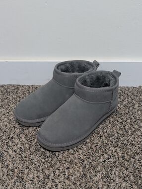 Cozy Gray Suede Shearling Ankle Booties